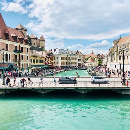 Villa La Venise Du *